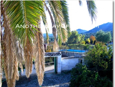 Algarinejo property: Farmhouse for sale in Algarinejo, Granada 52429