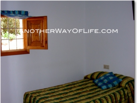 Iznajar property: Cordoba property | 3 bedroom Farmhouse 52443