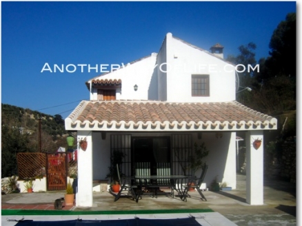 Iznajar property: Farmhouse for sale in Iznajar 52498