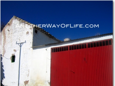 Iznajar property: Farmhouse with 4 bedroom in Iznajar, Spain 52500