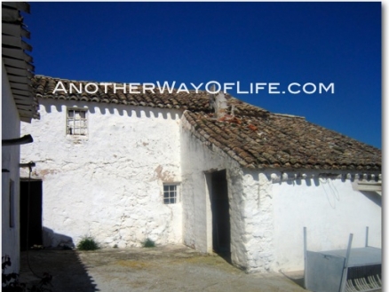 Iznajar property: Farmhouse for sale in Iznajar 52511