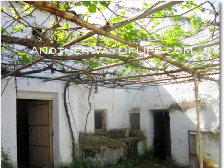 Iznajar property: Farmhouse for sale in Iznajar, Cordoba 52522