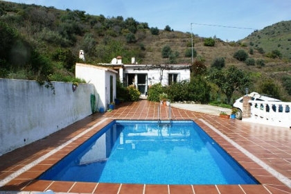 Villa&nbsp;for&nbsp;sale&nbsp;in&nbsp;town,&nbsp;Spain&nbsp;53714