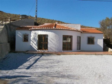 Villa for sale in town 53895