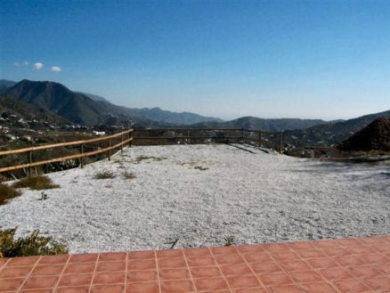Villa for sale in town, Spain 53895