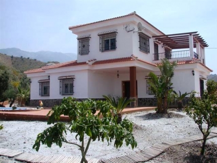 Villa&nbsp;for&nbsp;sale&nbsp;in&nbsp;town&nbsp;53897