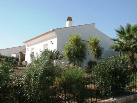 Villa&nbsp;for&nbsp;sale&nbsp;in&nbsp;town&nbsp;53898