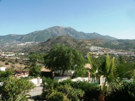 Villa&nbsp;for&nbsp;sale&nbsp;in&nbsp;town,&nbsp;Spain&nbsp;53898