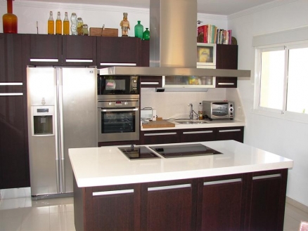 Villa&nbsp;for&nbsp;sale&nbsp;in&nbsp;town,&nbsp;Spain&nbsp;53901