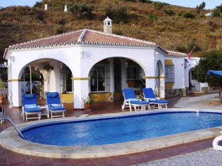 Villa&nbsp;for&nbsp;sale&nbsp;in&nbsp;town&nbsp;53926