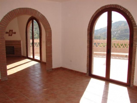Villa for sale in town,  53930