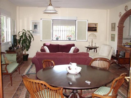 Villa&nbsp;for&nbsp;sale&nbsp;in&nbsp;town,&nbsp;Spain&nbsp;53969