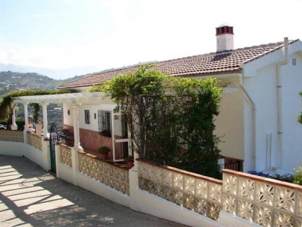 Villa&nbsp;for&nbsp;sale&nbsp;in&nbsp;town,&nbsp;Spain&nbsp;54015