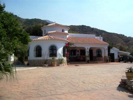 Villa&nbsp;for&nbsp;sale&nbsp;in&nbsp;town&nbsp;54025