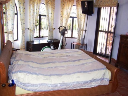 Villa&nbsp;with&nbsp;3&nbsp;bedroom&nbsp;in&nbsp;town&nbsp;54025