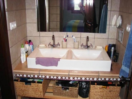 Villa&nbsp;with&nbsp;4&nbsp;bedroom&nbsp;in&nbsp;town,&nbsp;Spain&nbsp;54042