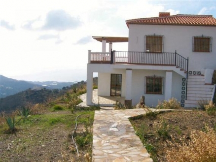Villa for sale in town 54066