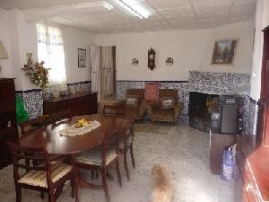 Townhome&nbsp;with&nbsp;3&nbsp;bedroom&nbsp;in&nbsp;town,&nbsp;Spain&nbsp;54380