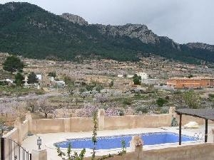 House&nbsp;for&nbsp;sale&nbsp;in&nbsp;town,&nbsp;Spain&nbsp;54383