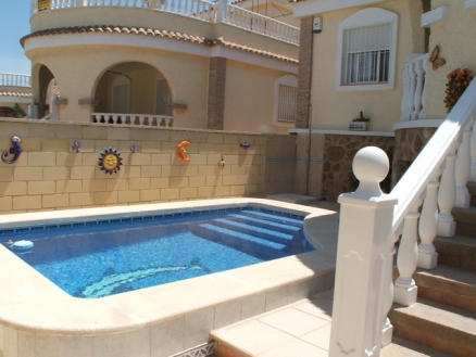 Villa for sale in town, Spain 54449