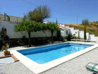 Canillas De Albaida property: House with 4 bedroom in Canillas De Albaida 64377
