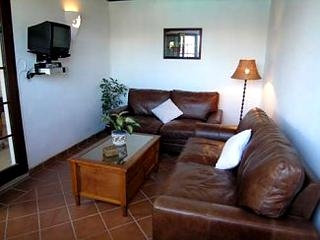 Villa for sale in town 65972