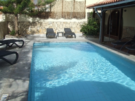 Villa for sale in town, Spain 65981