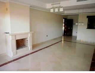 Elviria property: Apartment for sale in Elviria, Malaga 66001