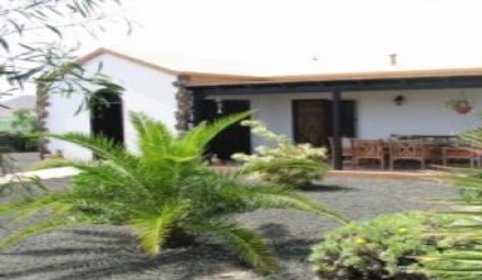 Villa for sale in town, Spain 66157