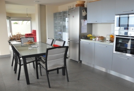 Villa for sale in town, Spain 66320