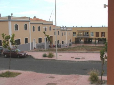 Apartment for sale in town 66378