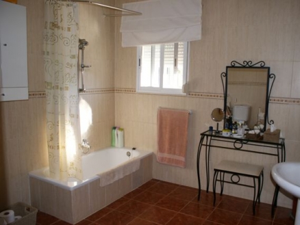 Montroy property: Montroy Villa 66622