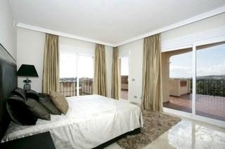 Benahavis property: Penthouse for sale in Benahavis, Malaga 66643