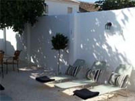 Townhome with 3 bedroom in town 66777