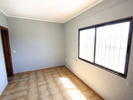 Els Poblets property: Commercial with 2 bedroom in Els Poblets, Spain 66806