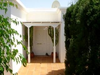 Villa with 3 bedroom in town 66877