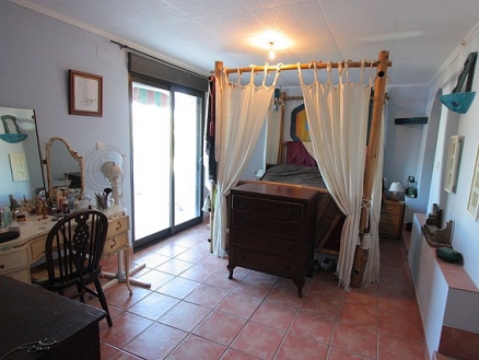 Orba property: Villa for sale in Orba 67020