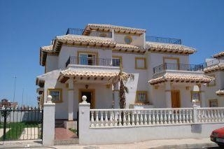 Campoamor property: Alicante Townhome 67117