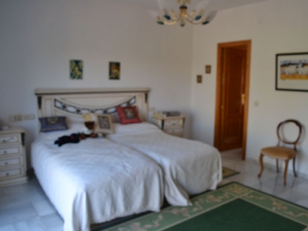 Calahonda property: Calahonda Villa 67232