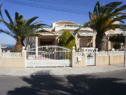 San Miguel De Salinas property: Alicante property | 2 bedroom Villa 67344
