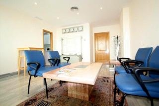 Puerto Banus property: Commercial with bedroom in Puerto Banus, Spain 67354