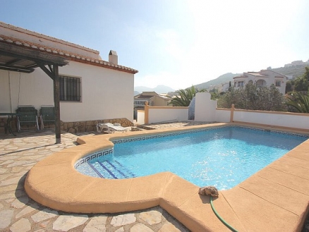 Villa for sale in town, Spain 67385