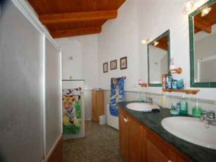 Lliber property: Villa with 5 bedroom in Lliber 68800