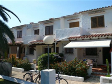 Villa for sale in town, Spain 68845