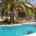 Villa for sale in town 68861