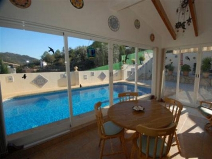Villa&nbsp;for&nbsp;sale&nbsp;in&nbsp;town,&nbsp;Spain&nbsp;68869