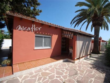Villa for sale in town 68893