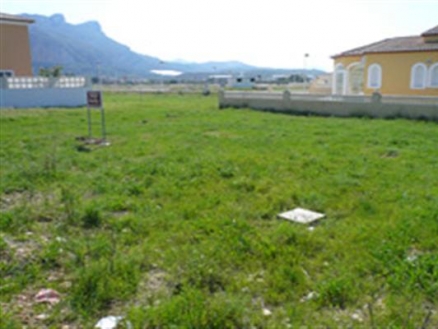 Land with bedroom in town 68954