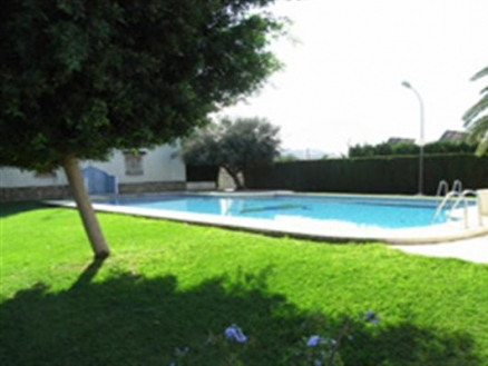 Villa for sale in town, Alicante 68976