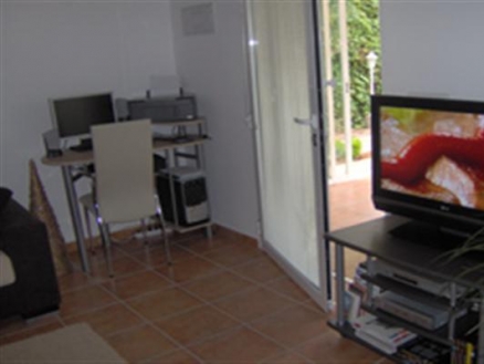 Apartment with 1 bedroom in town 69013